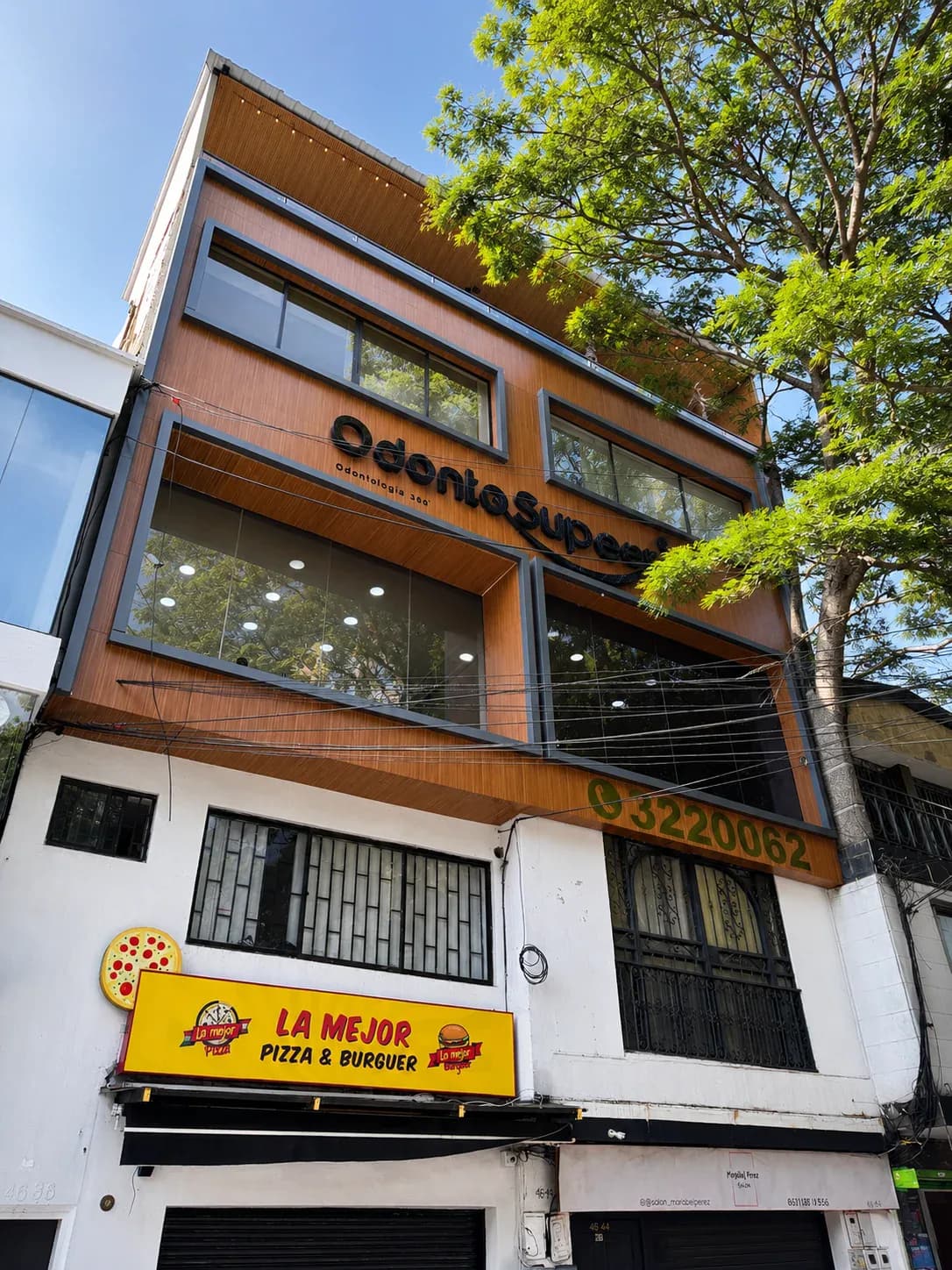 Exterior of Odonto Super in Medellín